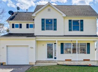 198 Pheasant Dr, Bayville, NJ