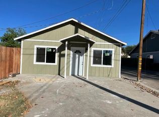 436 W 1st St, Ripon, CA 95366