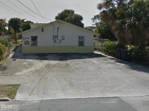 616 11th St, West Palm Beach, FL 33401