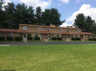 26 Pineview Dr #12, Reedsville, WV 26547
