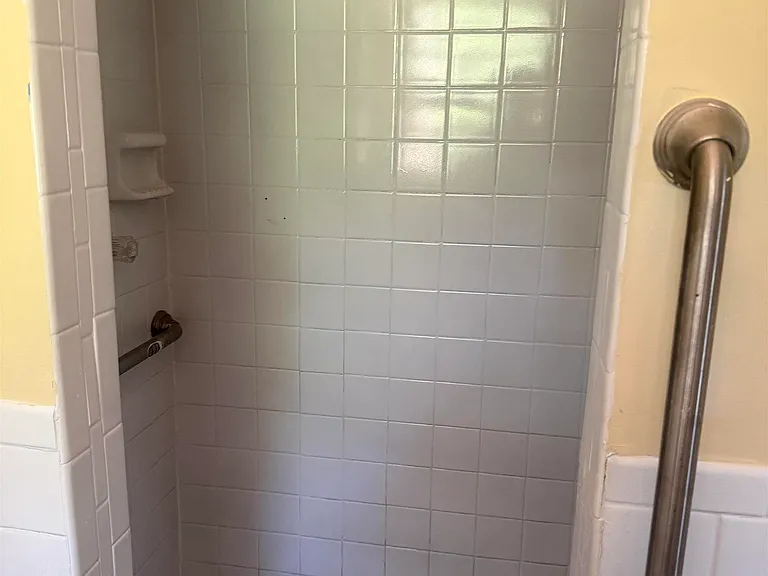 1111 Standish St — Photo 24