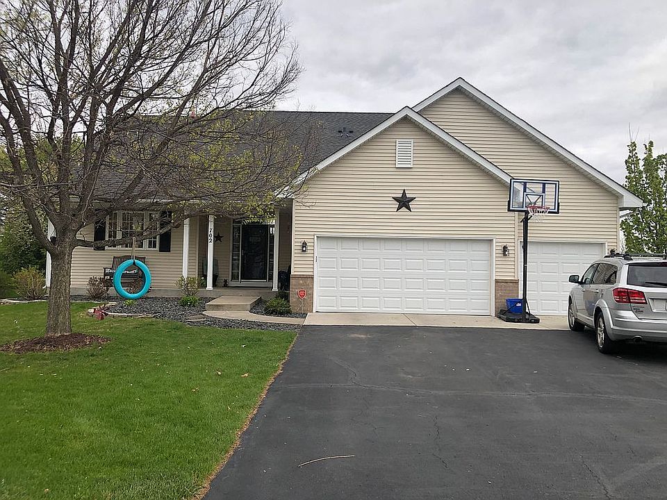 1st image of 702 Greten Ln