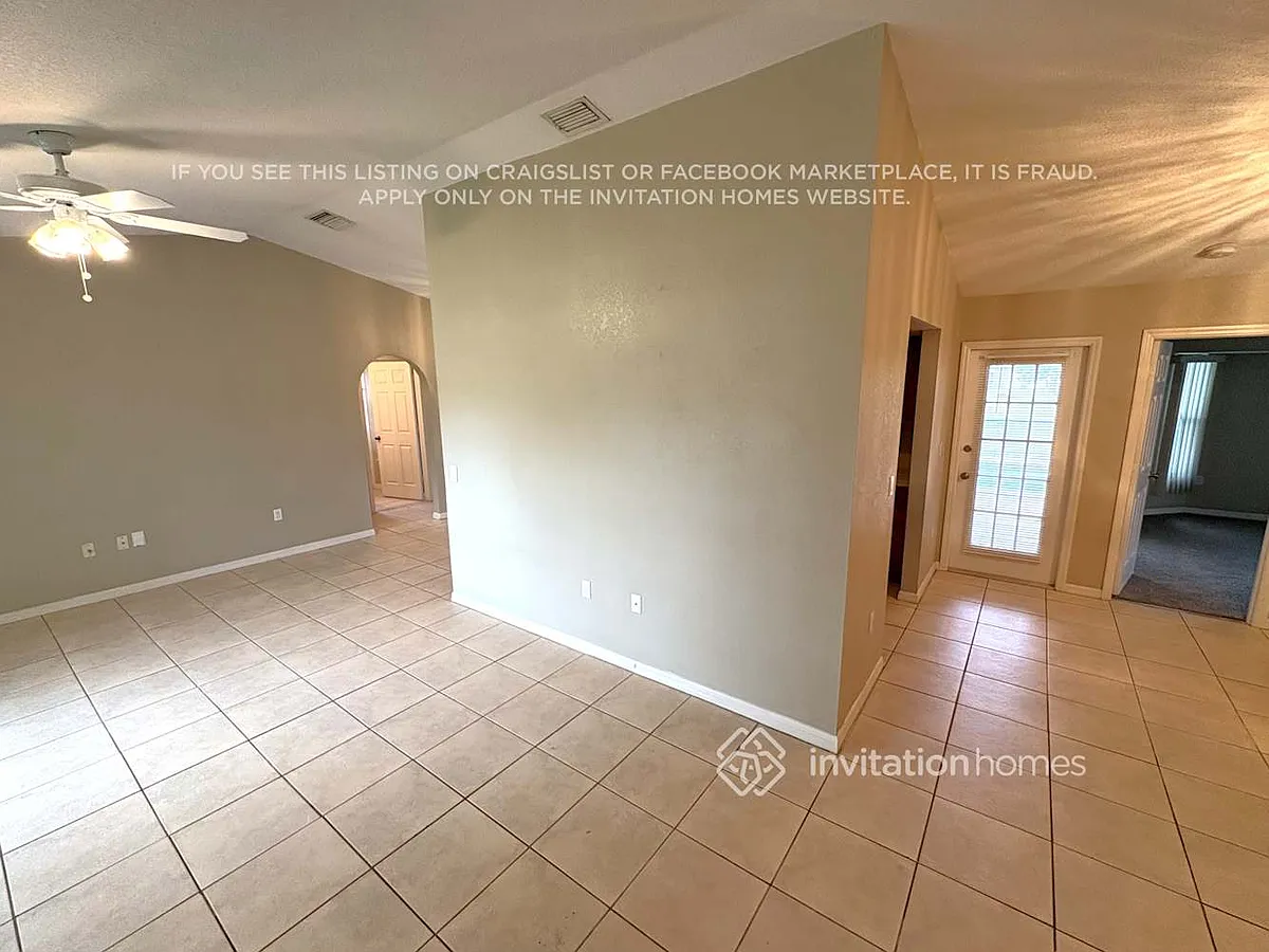 Building Photo - 1132 Capricorn Blvd