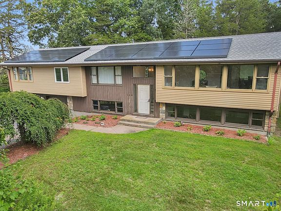 3rd image of 329 Kennedy Road