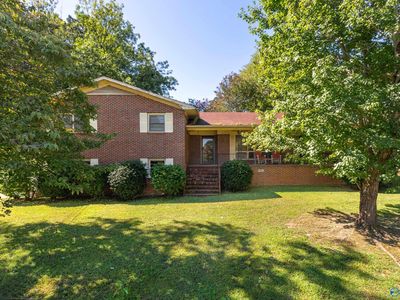 115 Ivanhoe Ln, Rainbow City, AL, 35906