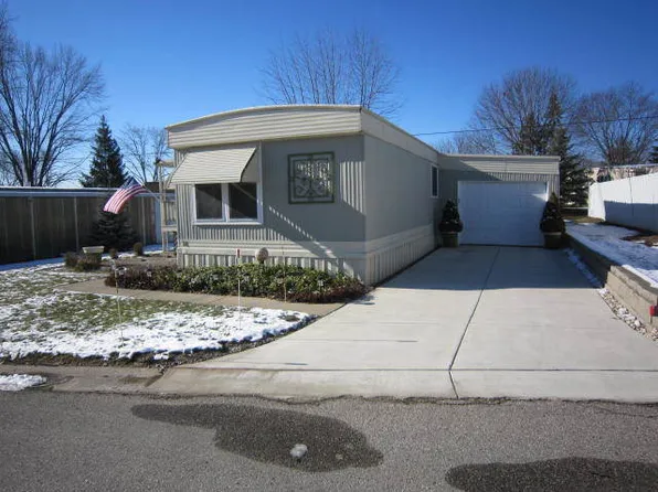 LOT 16 Lamp Lighter Ln, Bristol, WI 53104