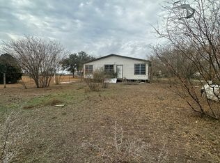 313 Private Benito Dr, Beeville, TX 78102