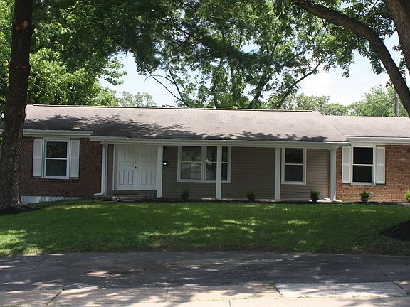 3rd image of 2 White Plains Dr