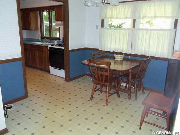 5th image of 5976 Birchwood Ln