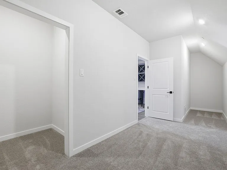 905 Pullman St — Photo 28