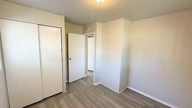 3245 Chrysler St — Photo 8