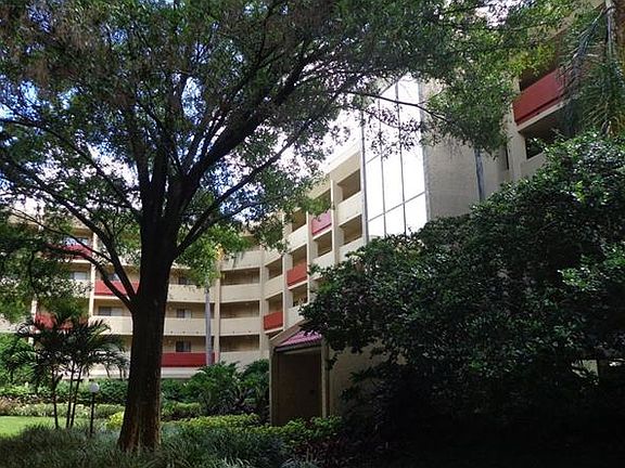 5th image of 3062 Eastland Blvd Unit 309