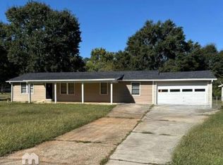 3925 Maggie Dr SE, Conyers, GA 30013