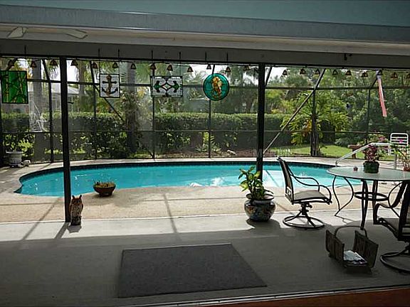 3rd image of 2286 Paraiso Ct