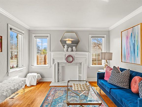 3rd image of 2921 Cummings Dr