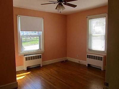 5th image of 19 Woodland Ave