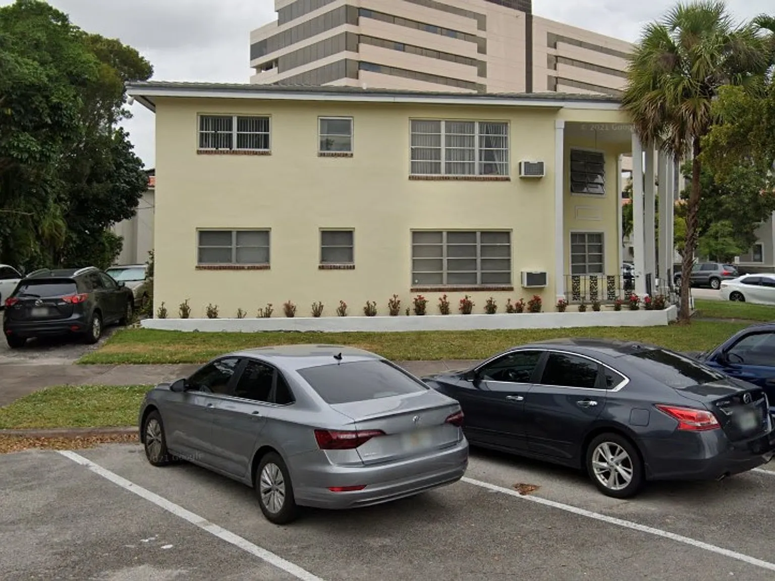 1000 E Ponce de Leon Blvd | Coral Gables (Coral Gables Business District / Ponce de Leon corridor) — Photo 4