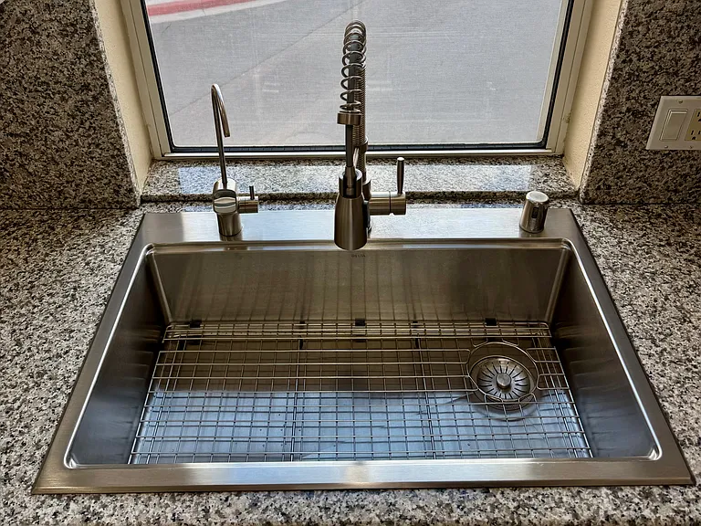 31 E Agate Ave #208 — Photo 7