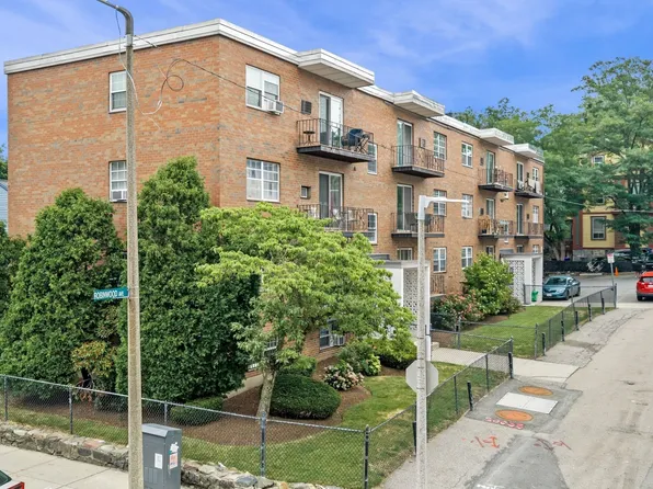 4 Robinwood Ave APT 6, Jamaica Plain, MA 02130