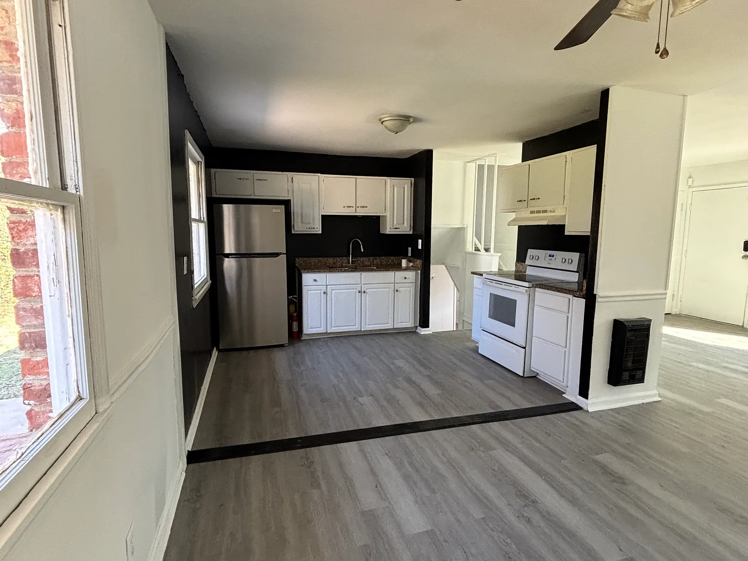 5 bed, 1579 sqft, $1,600 — Photo 2