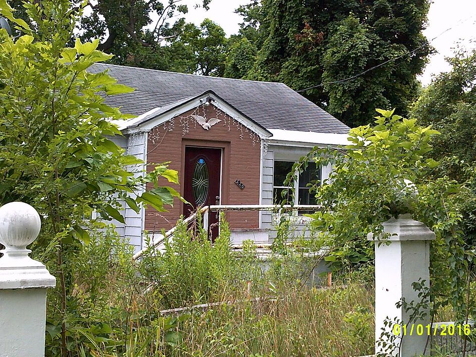 1st image of 220 Abbottsford Rd