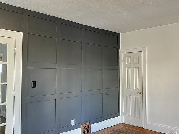4th image of 1666 Lauderdale Ave