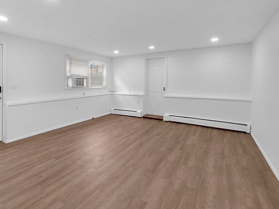 4th image of 173 Paterson Ave