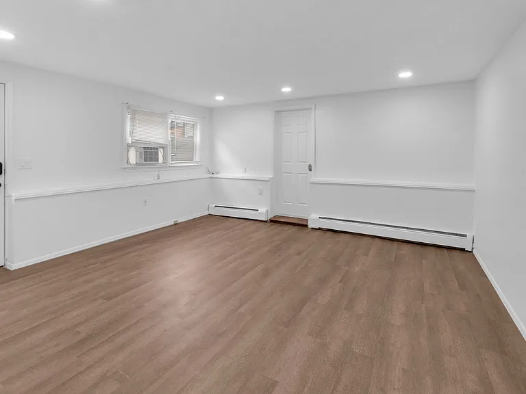 173 Paterson Ave — Photo 4