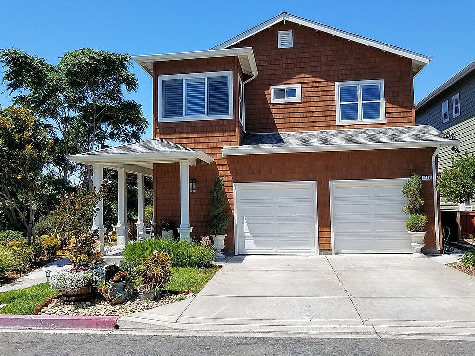 2nd image of 601 Maiden Ln