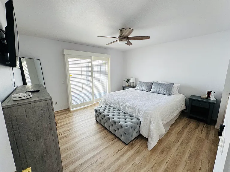 47760 Eisenhower Dr — Photo 13