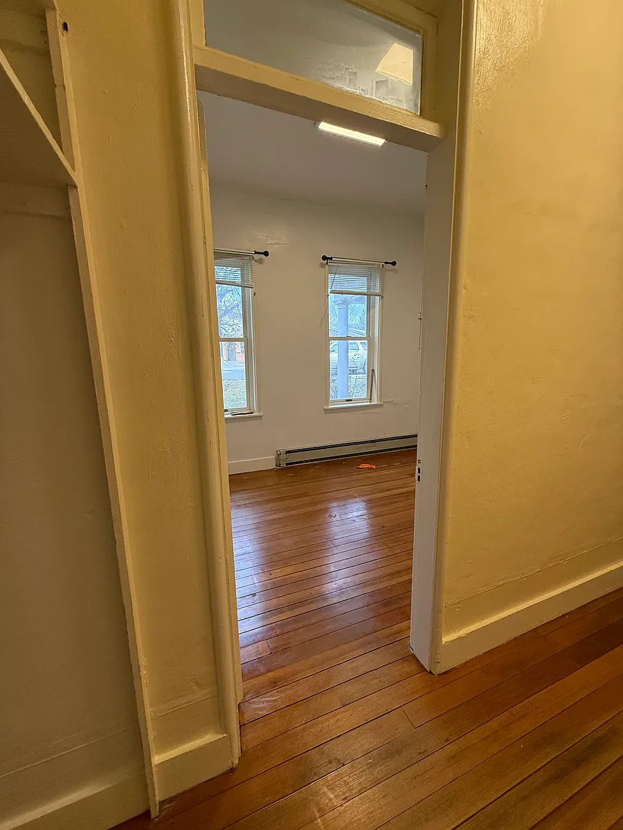 Building Photo - 13 Bacus Ave #6