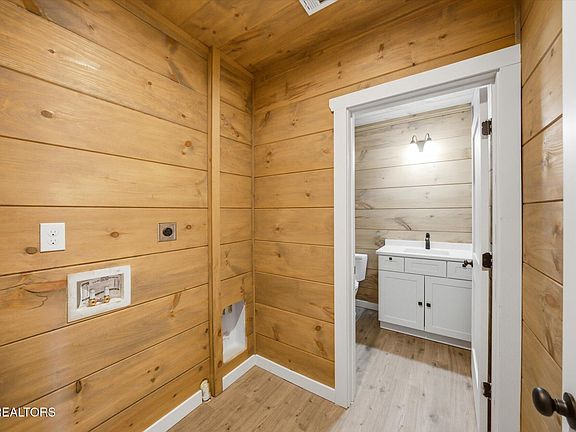 39th image of this home