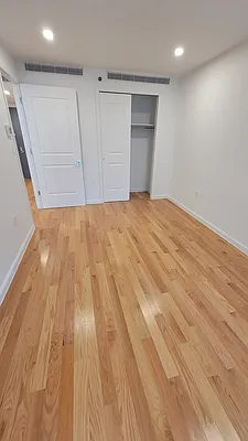 Rented by Avanguard Realty Corp | media 19