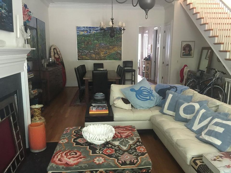 Living room to dining room