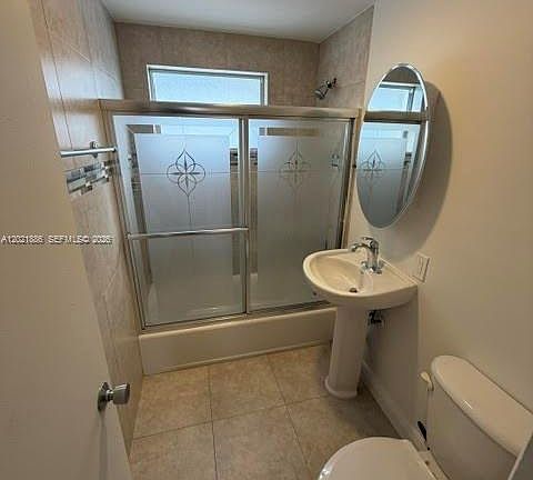 4th image of 3311 S Le Jeune Rd #2