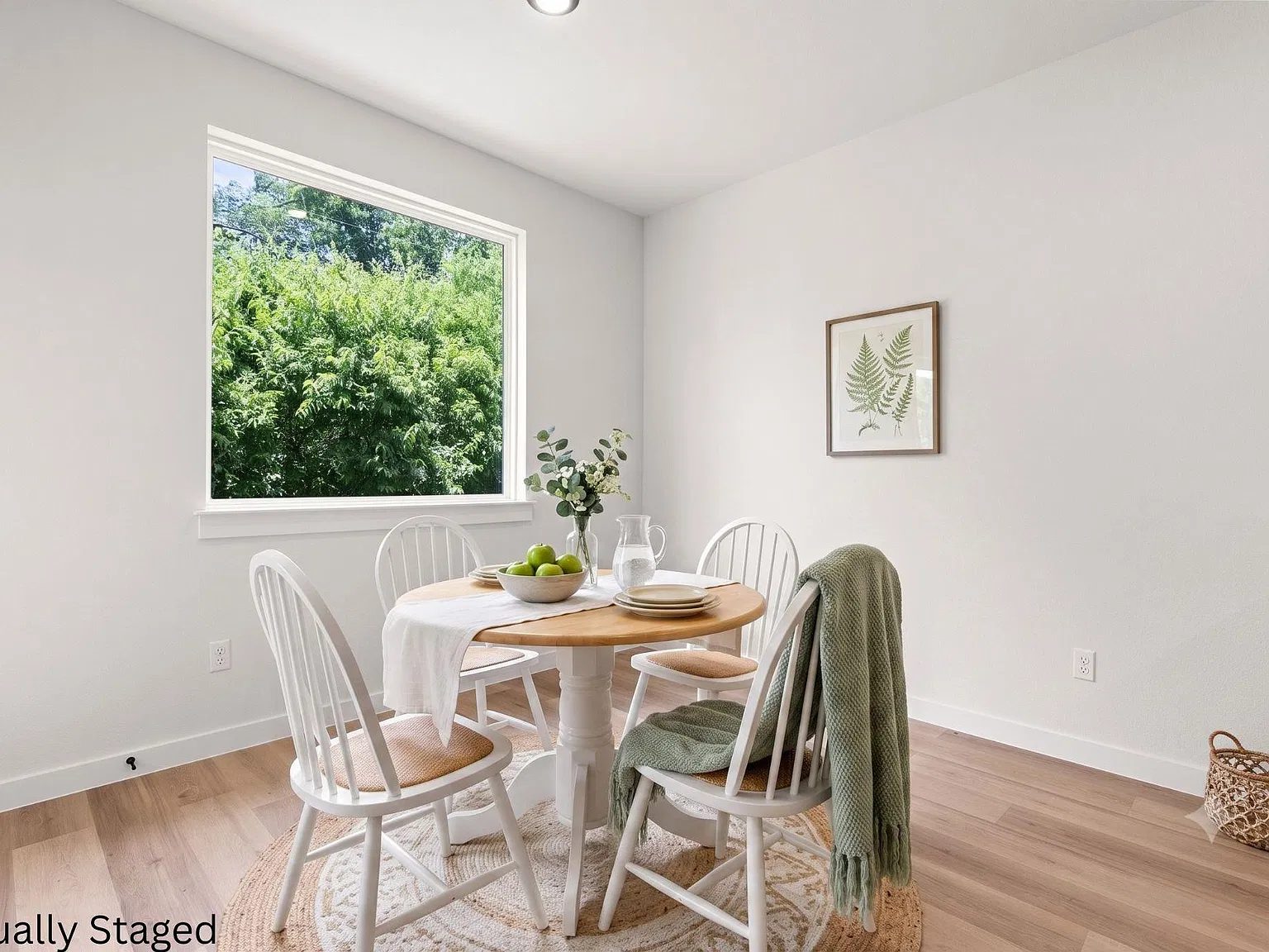 3 bed, 2.5 bath, 1478 sqft, $2,199 — Photo 3
