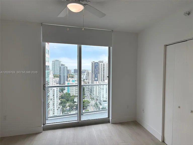 185 SW 7th St #2504 — Photo 19