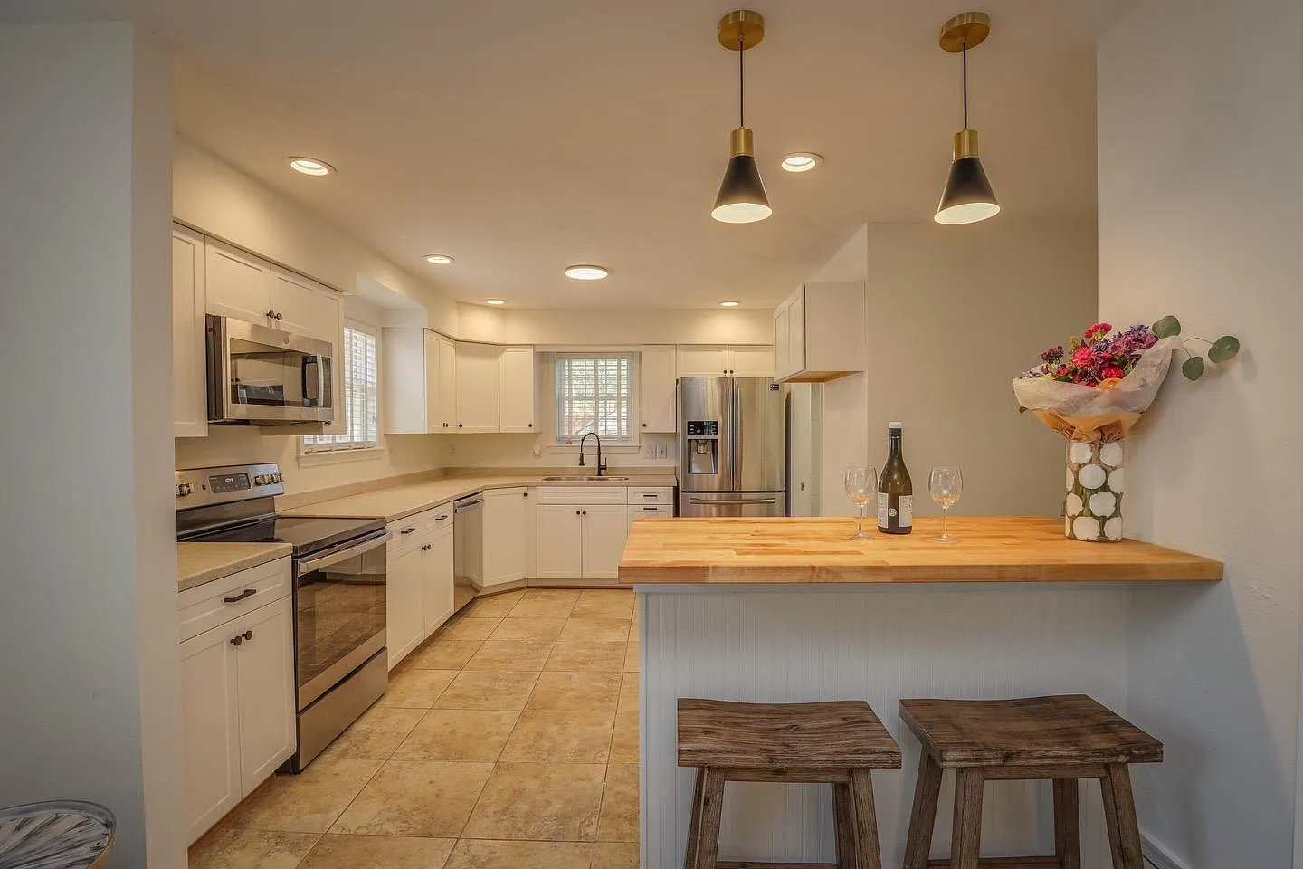 7005 Atlantic Ave — Photo 3