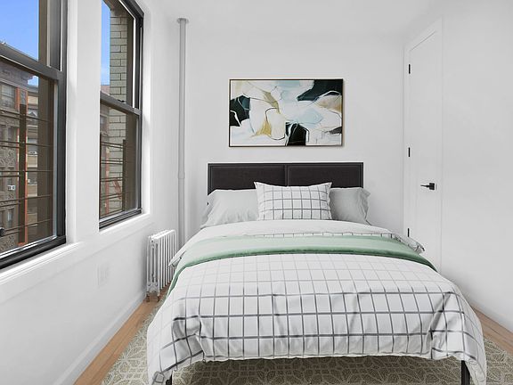 5th image of 309 W 99th St APT 8A