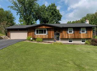 713 Carole Pl, Newburgh, IN 47630