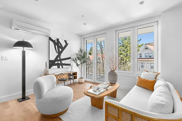 Sold by Corcoran | media 24