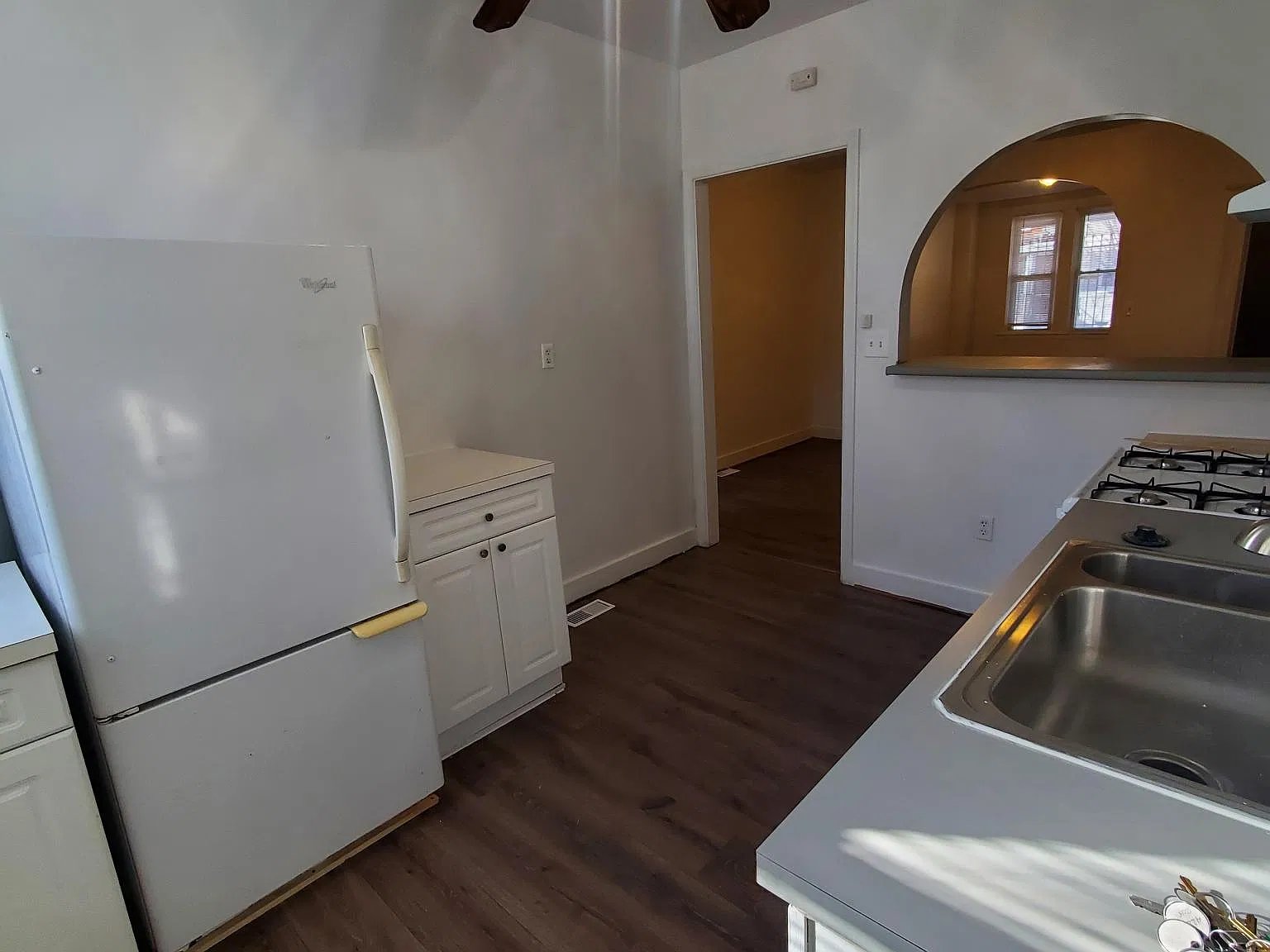 2631 Ashland Ave — Photo 2
