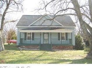 537 Oakdale Rd, Jamestown, NC 27282