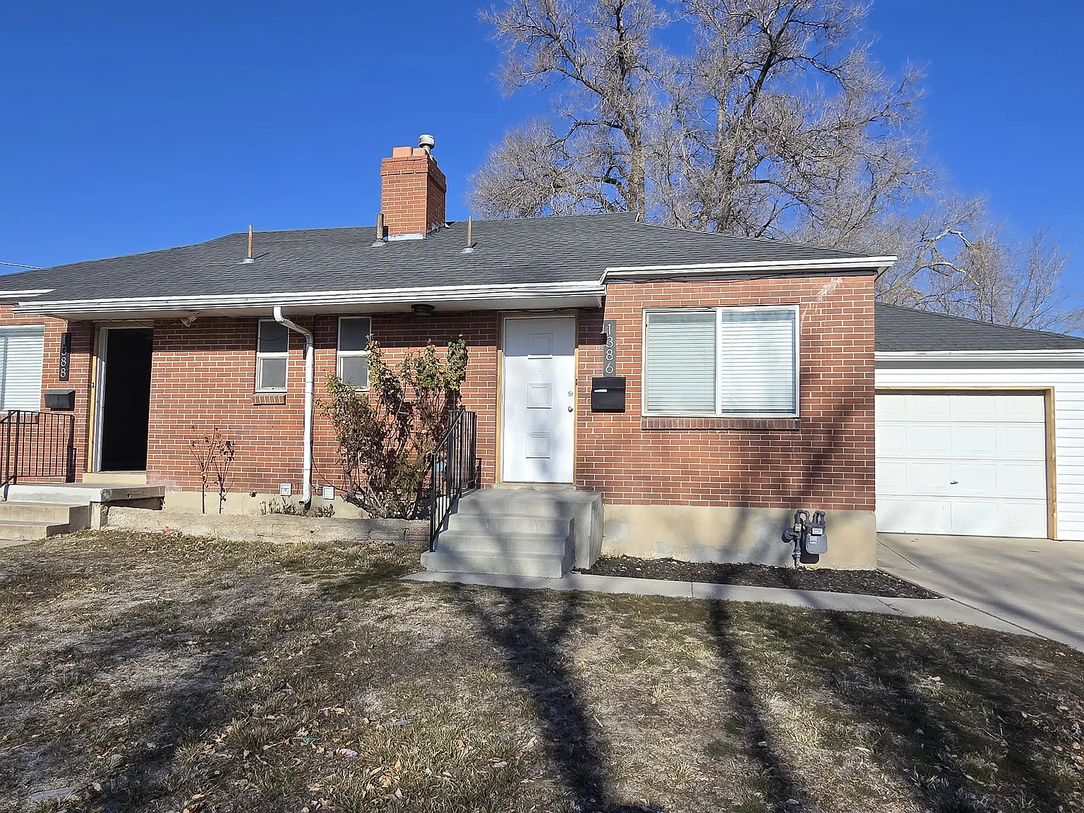 1388 W Glenrose Dr — Photo 1