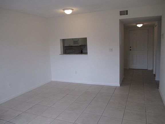 4th image of 14961 SW 82nd Ln #21404