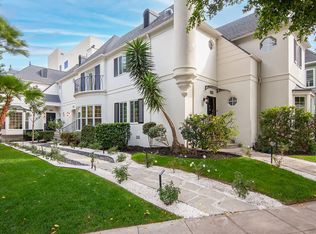 422 Smithwood Dr #B, Beverly Hills, CA 90212