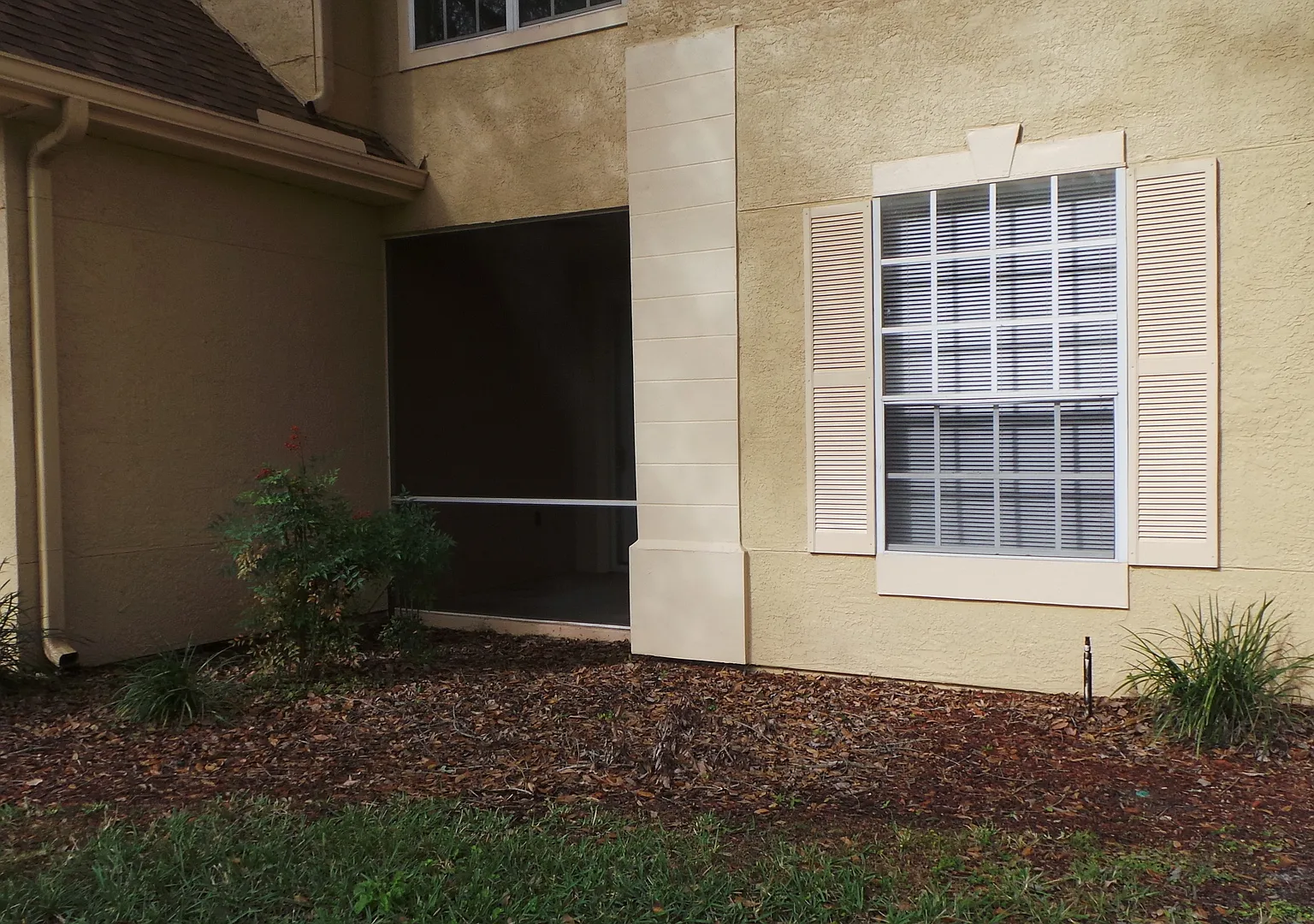 First Floor 3/2 Condo in the Gated Crescent Place at Lake Lotus Community! — Photo 3