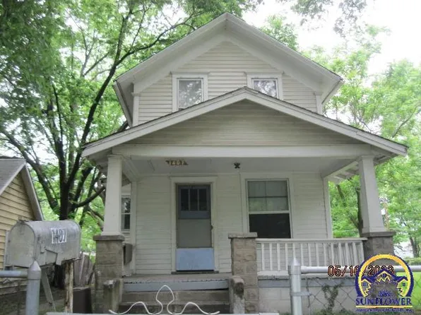 1407 NW Jackson St, Topeka, KS 66608