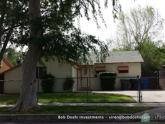 3rd image of 2458 Cedar St
