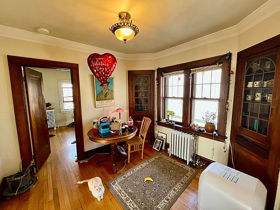4th image of 1800-1808 E Olive St #3